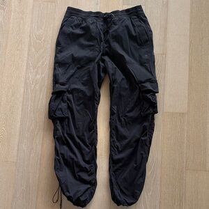 Lululemon Relaxed Fit Mid Rise Dance Studio Cargo Pants